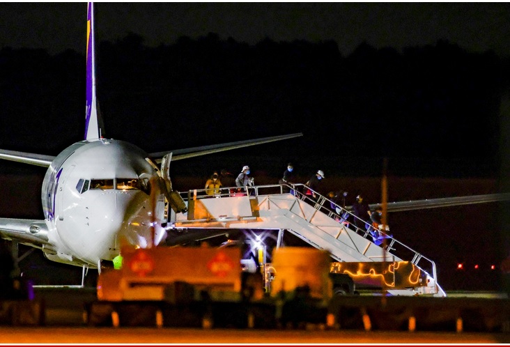 Biden secretly flying illegals migrants into NY in dead of night 